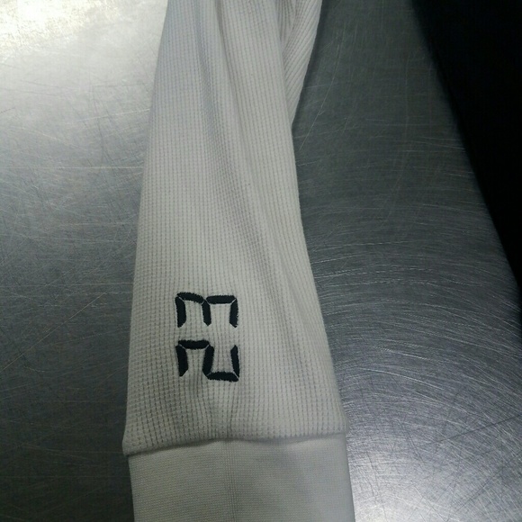 Michael Jordan flannel shirt - Picture 2 of 3